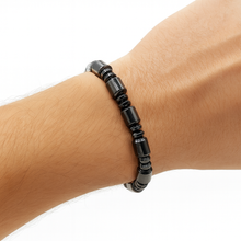 Lade das Bild in den Galerie-Viewer, Hämatit Armband Herren Ø60mm – Naturstein Schmuck – Geschenk im Etui