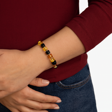 Lade das Bild in den Galerie-Viewer, Echtes Bernstein Armband – Hochwertiger Naturstein-Schmuck mit einzigartiger Energie