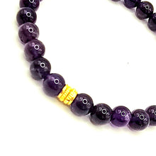 Lade das Bild in den Galerie-Viewer, Amethyst Armband Damen – A+ Amethyst Perlen 6 mm mit 925 Echt-Silber-Verschluss | Handmade in Deutschland by SARB-BIJOU