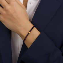 Lade das Bild in den Galerie-Viewer, Amethyst Armband Damen – A+ Amethyst Perlen 6 mm mit 925 Echt-Silber-Verschluss | Handmade in Deutschland by SARB-BIJOU