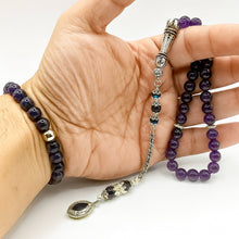 Lade das Bild in den Galerie-Viewer, Tesbih &amp; Armband Set Herren – Amethyst 8mm – Gebetskette 33 Perlen mit Vizyon Püskül + Armband 25 Perlen – Versilbert – Geschenkset inkl. Etui
