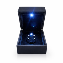 Lade das Bild in den Galerie-Viewer, Diamantring Damen aus ECHTGOLD Weißgold 370 mit echtem Diamanten 0,10 Karat SI – eleganter Solitärring Damenring Verlobungsring
